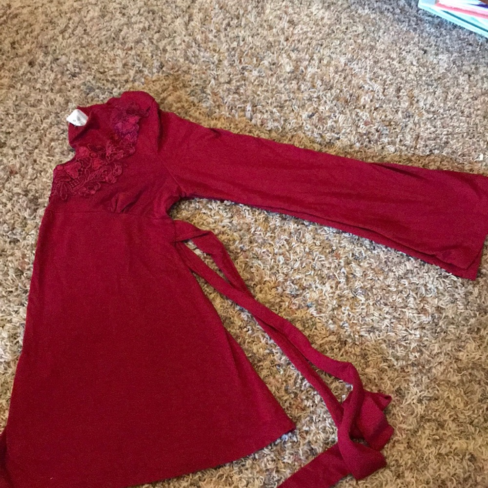 Bell sleeve, red, top